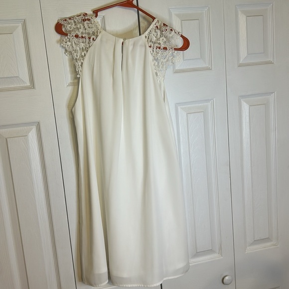 NWT White Dress with Lace accent - Picture 4 of 4